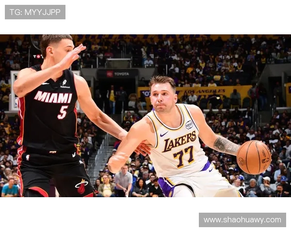 原创东契奇43+9+13打崩快船！詹皇25分里夫斯31分，湖人5连胜坐稳西部第2